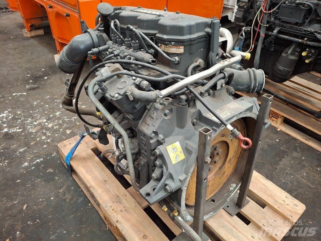 DAF FR118S1 Двигатели
