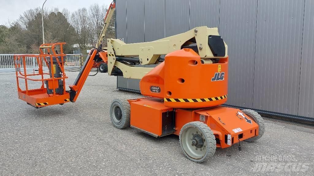 JLG E 400 AJPN Съчленени стрелови подемници