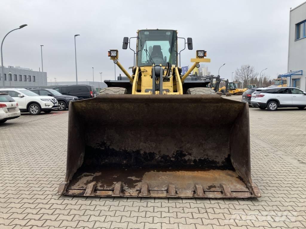 Komatsu WA 420 Колесни товарачи