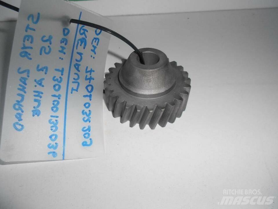 Steyr 9086 Предаване