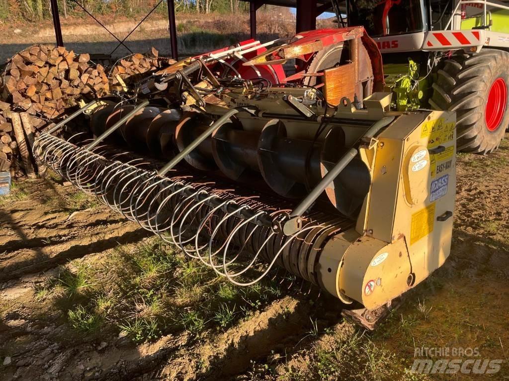 CLAAS JAGUAR 830 Фуражни комбайни