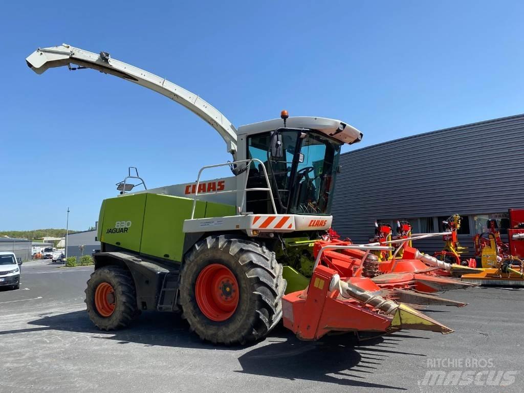 CLAAS JAGUAR 830 Фуражни комбайни
