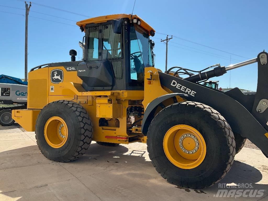 John Deere 624L Колесни товарачи