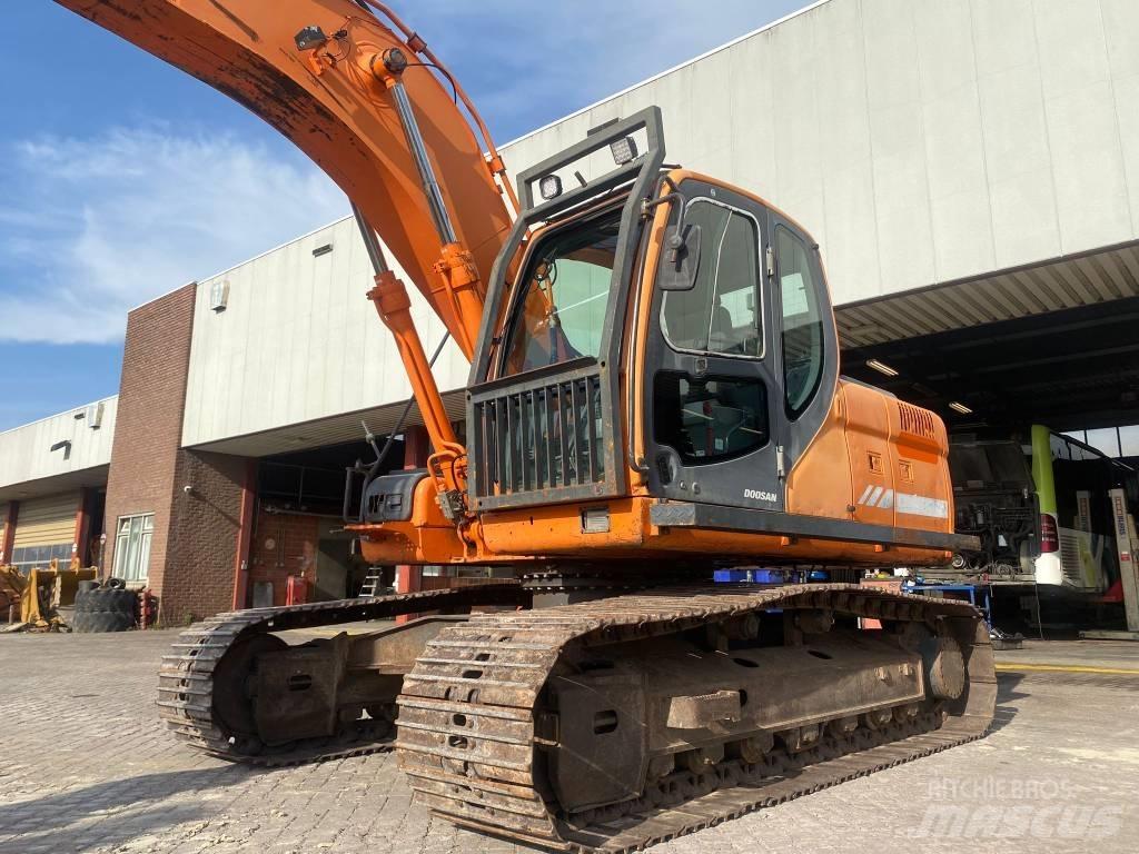 Doosan DX 180 LC Верижен екскаватор
