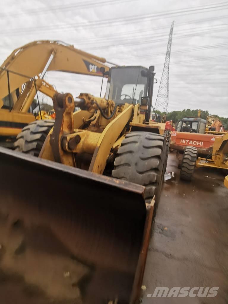 CAT 966F Колесни товарачи