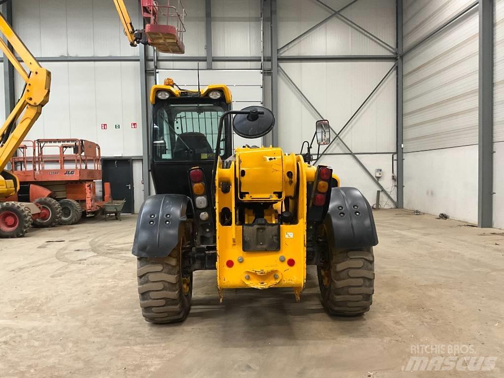 JCB 535-125 Телескопични товарачи