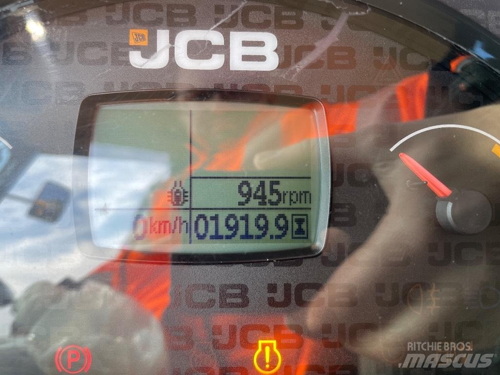JCB 3 CX Compact Товарач със заден ексватор