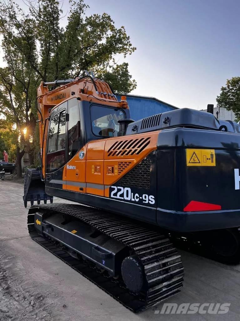 Hyundai 220 LC -9S Верижен екскаватор