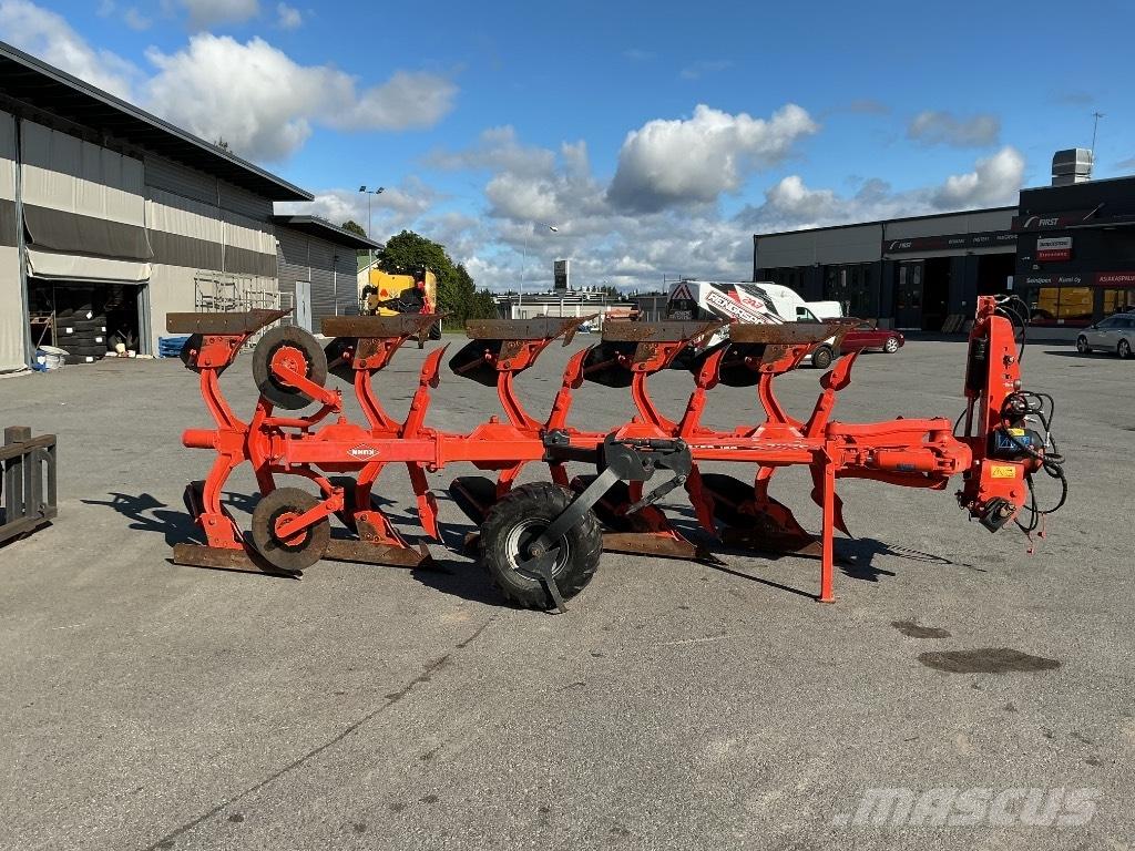 Kuhn Vari-Master 123 Реверсивни плугове
