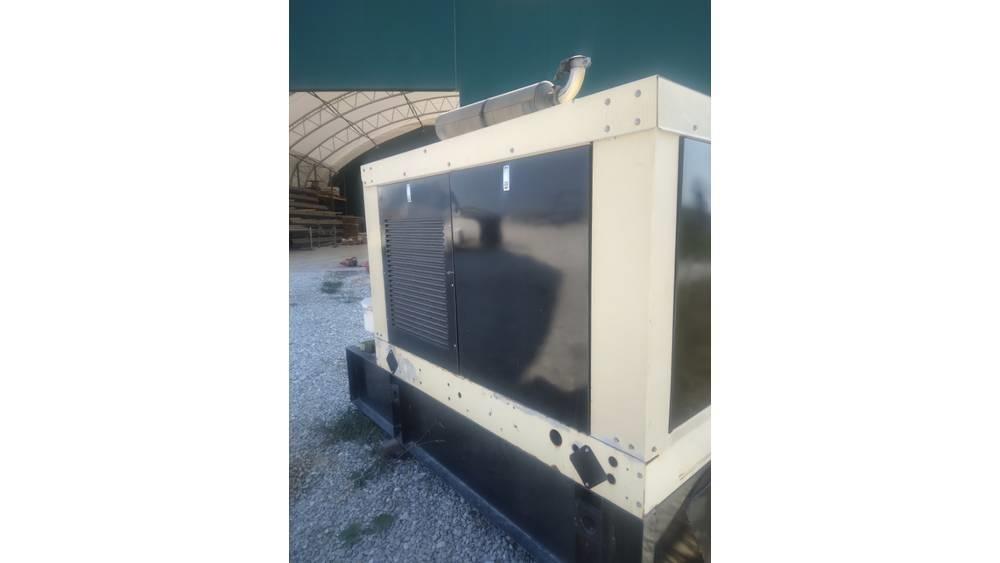 John Deere 3029T Дизелови генератори
