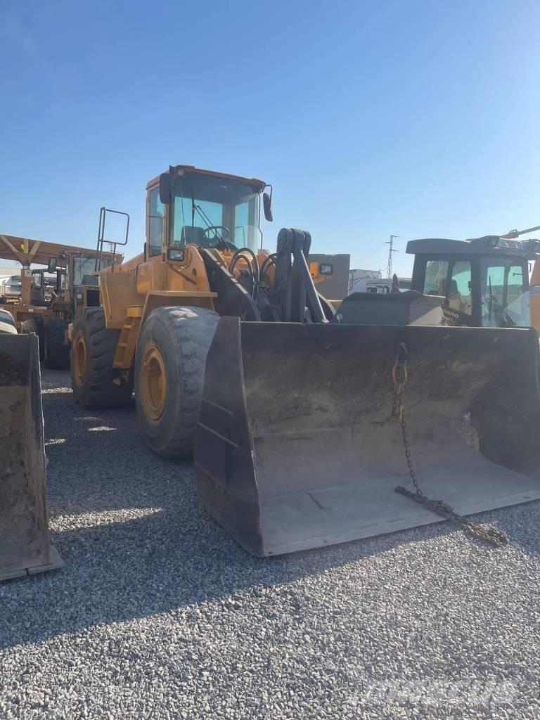 Volvo L 180 E Колесни товарачи