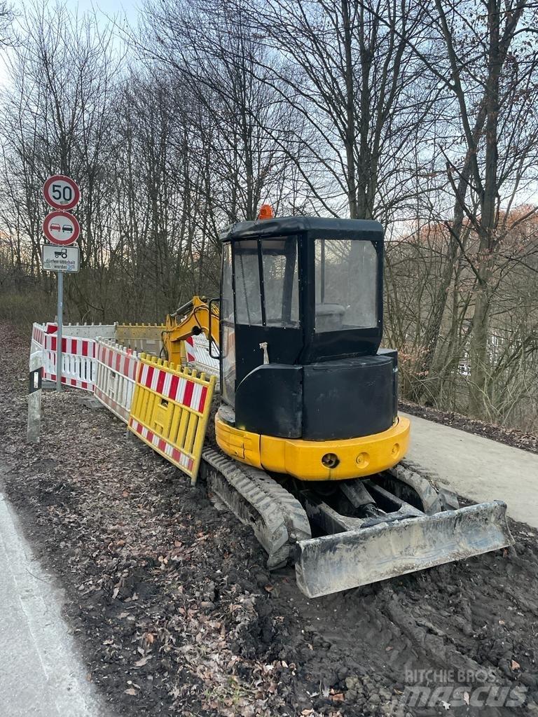 CAT 303 CR Мини екскаватори < 7 т