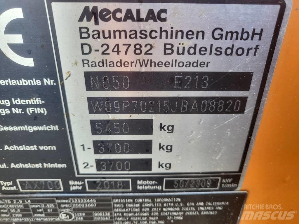 Mecalac AX 700 Колесни товарачи