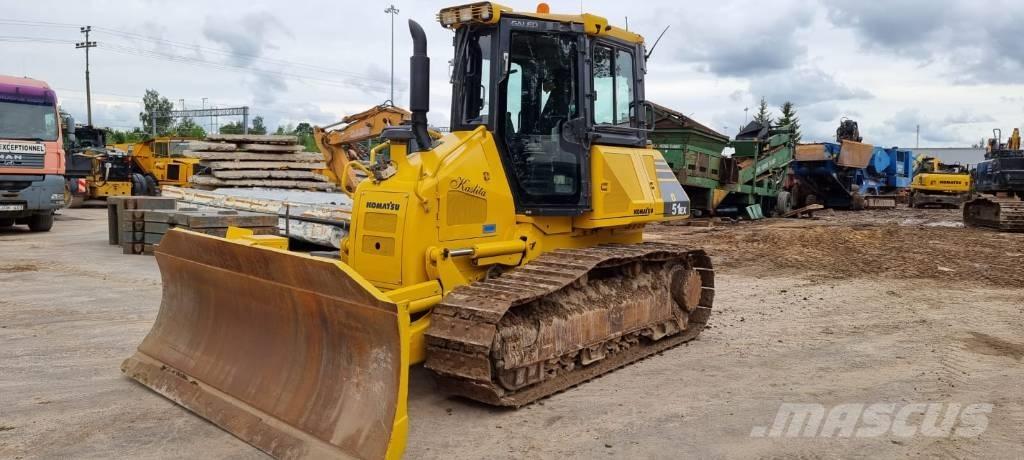 Komatsu D 51 EX-22 Верижни булдозери
