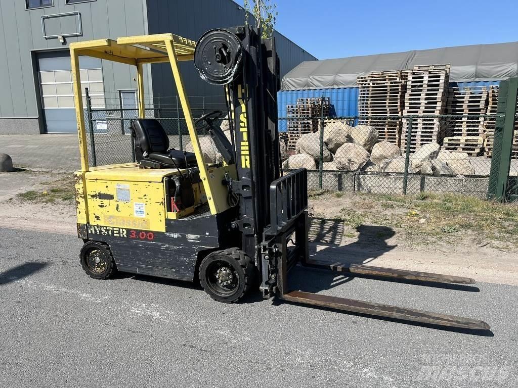 Hyster e3.00xl Електрически вилични кари-повдигачи