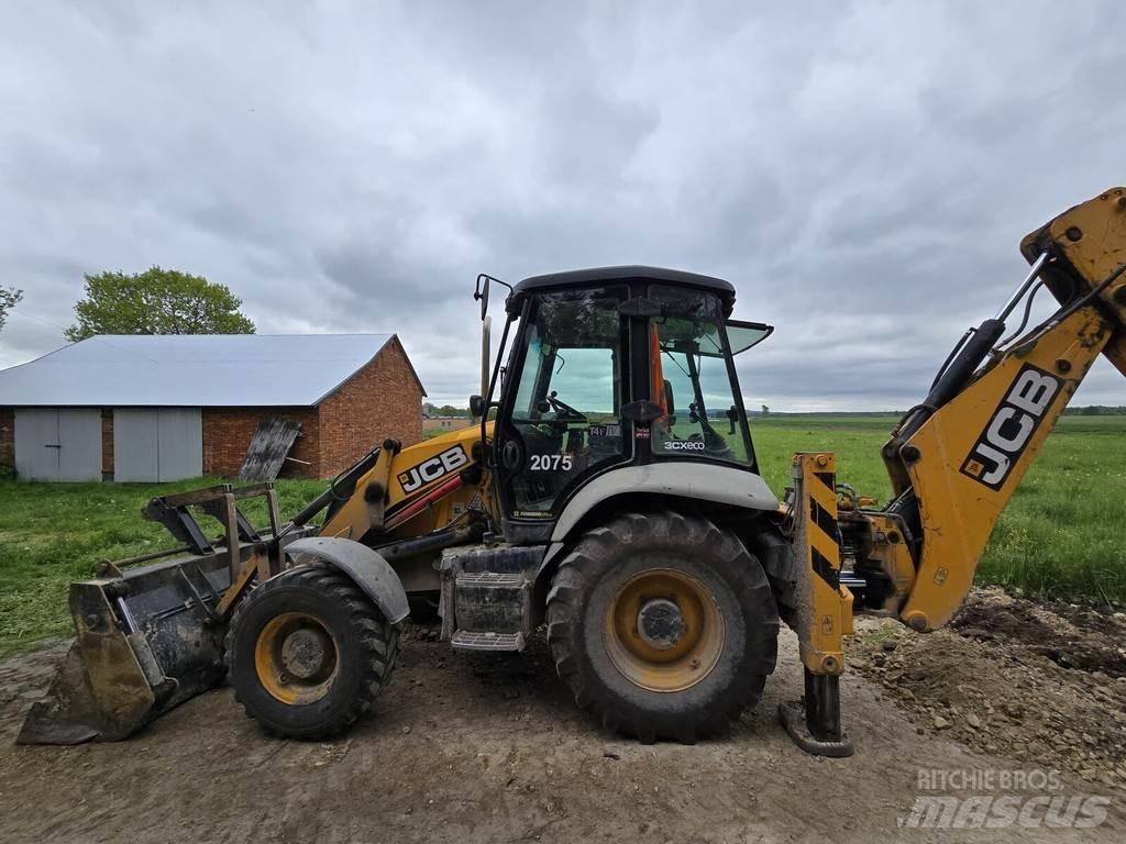 JCB 3CX Товарач със заден ексватор