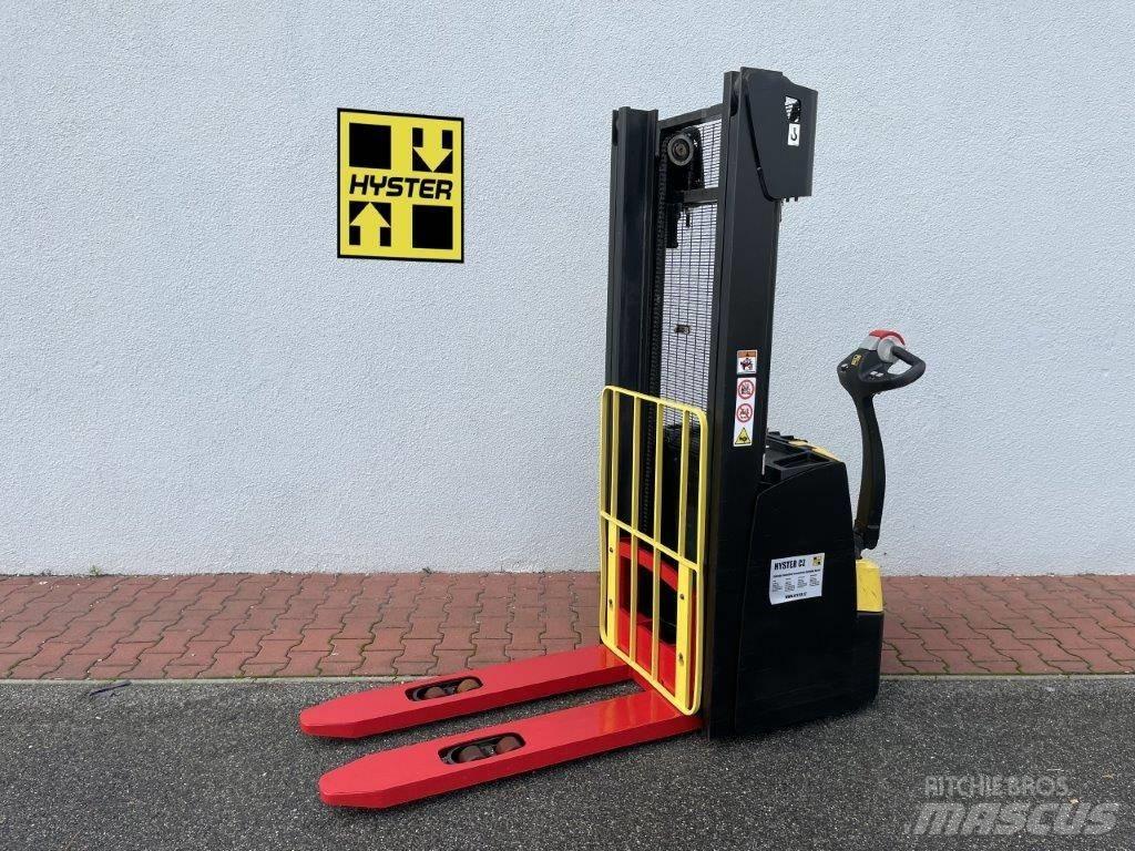 Hyster S 1.2 Колички високоповдигачи с теглич