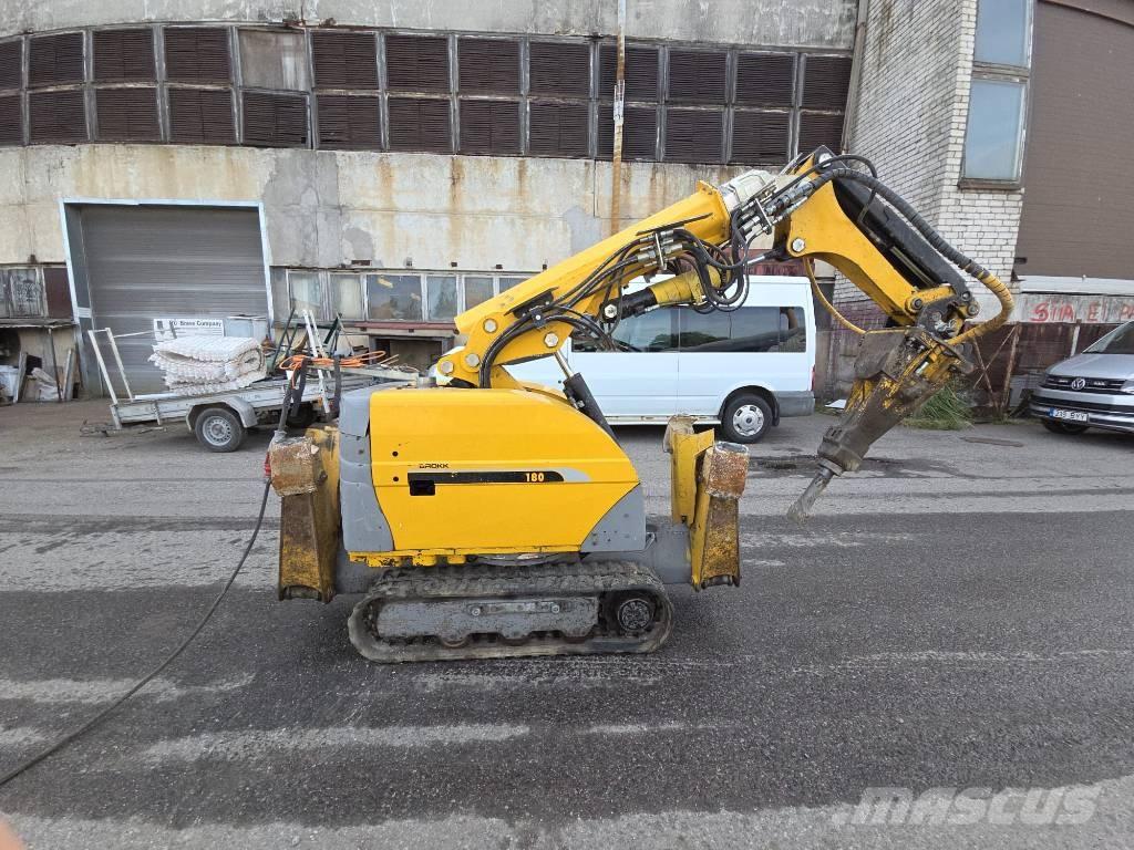 Brokk 180 Багери за разрушаване
