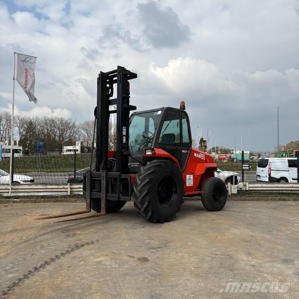 Manitou M 30.4 Камиони за херавни местности