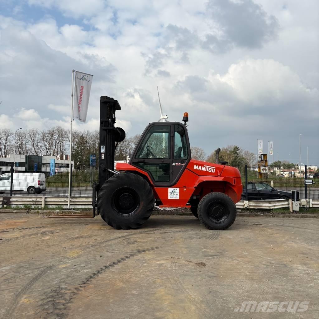 Manitou M 30.4 Камиони за херавни местности
