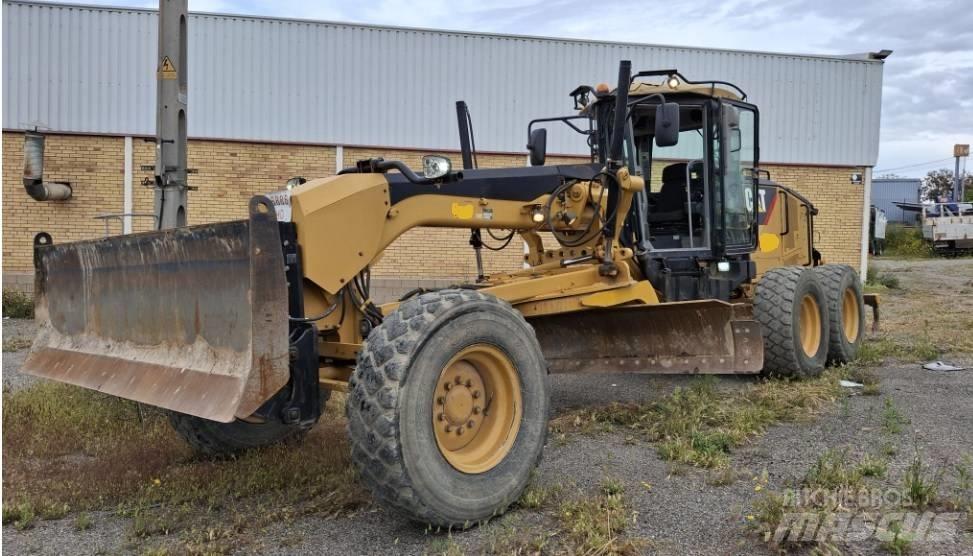 CAT 140 M Грейдери