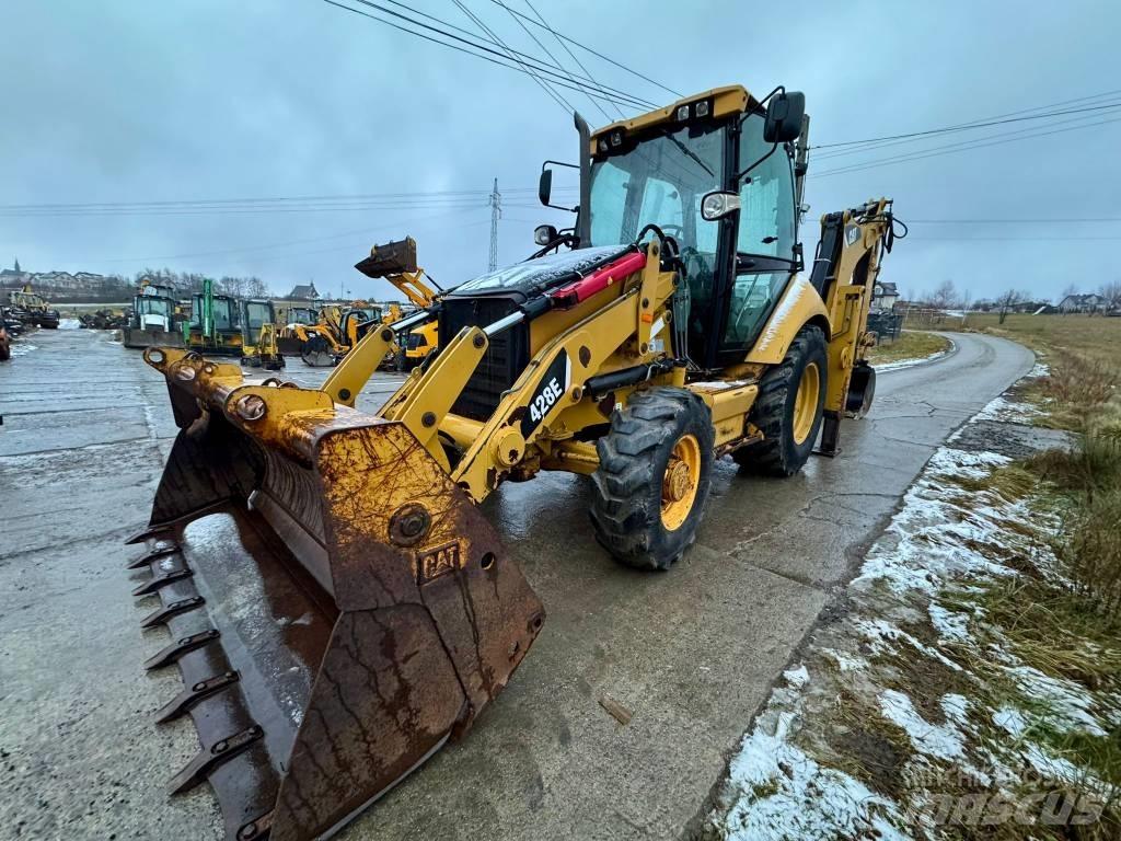 CAT 428 E Товарач със заден ексватор