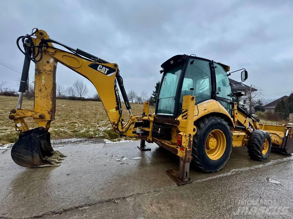 CAT 428 E Товарач със заден ексватор