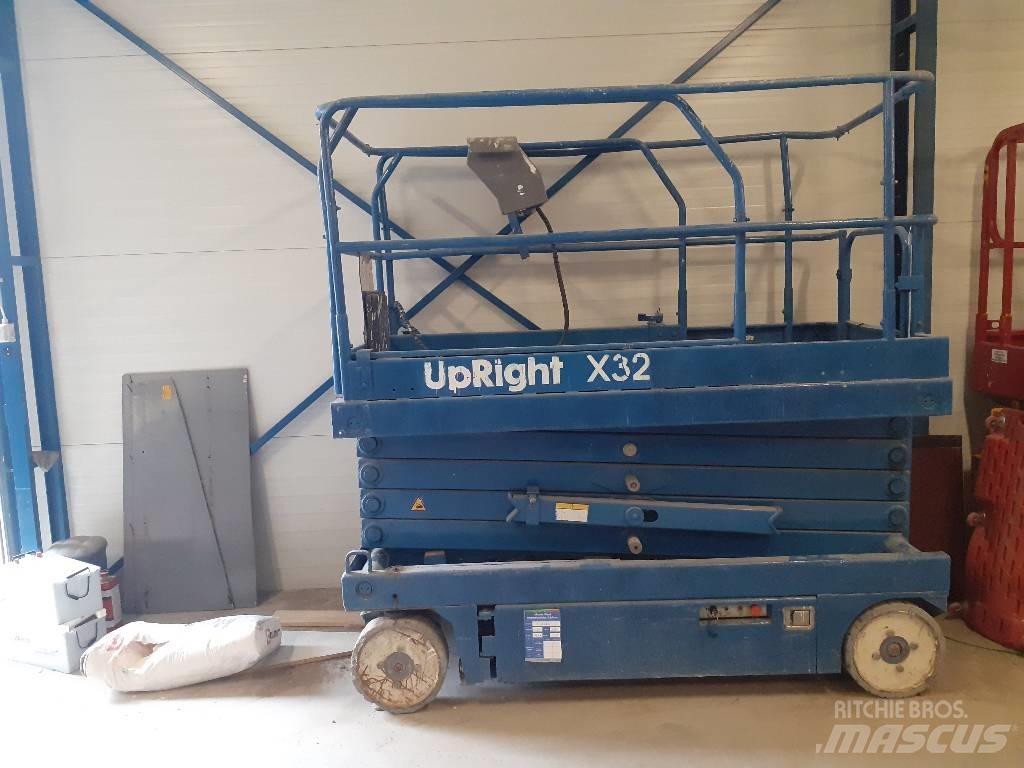 UpRight X 32 Ножични работни платформи