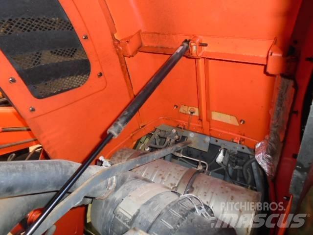 Kubota L 6060 HST Трактори