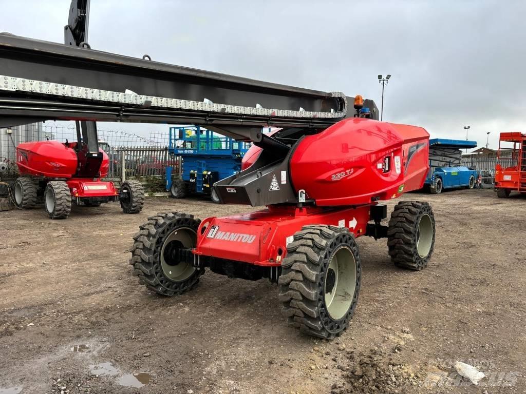 Manitou 220 TJ Телескопични повдигачи
