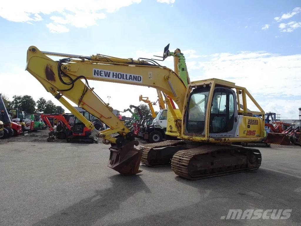 New Holland E195 Верижен екскаватор