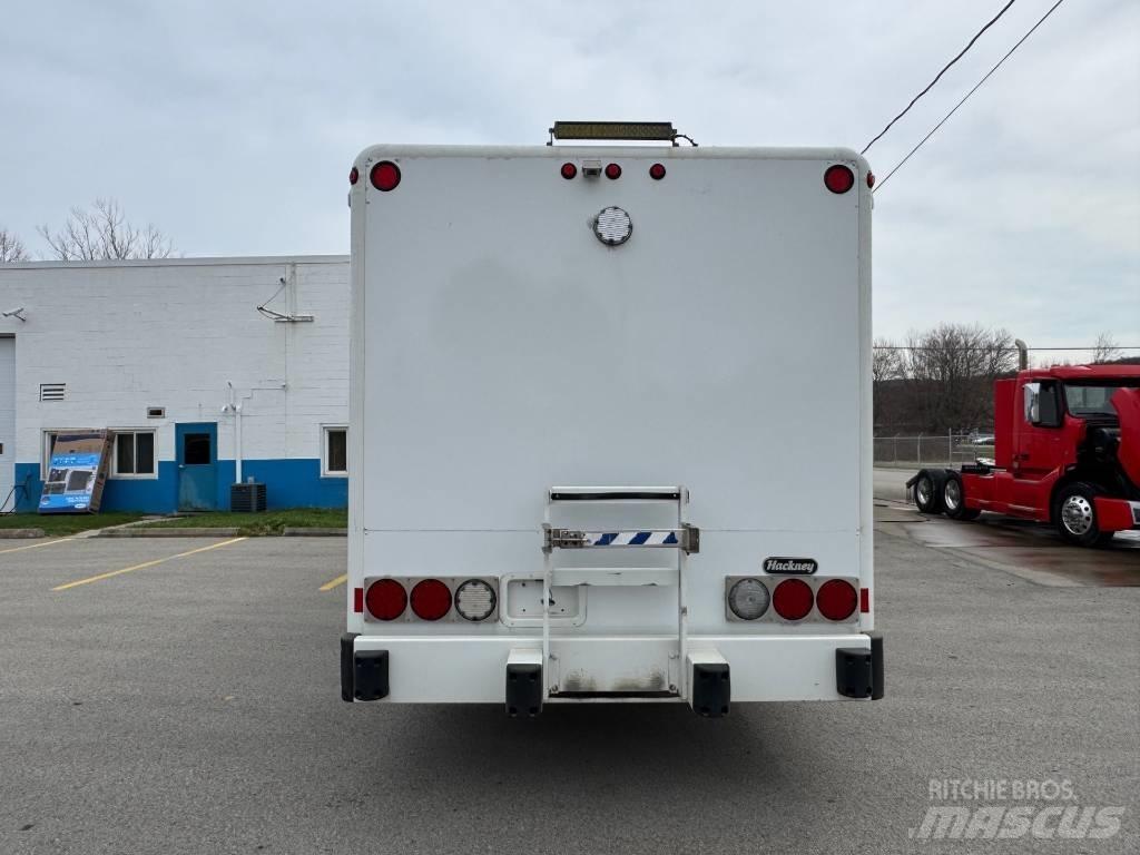 Freightliner M2 Товарни камиони за напитки