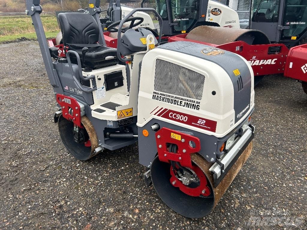 Dynapac CC 900 Двойни барабанни ролки
