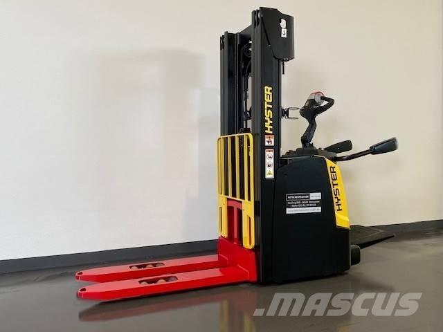 Hyster S1.2S Колички високоповдигачи с теглич