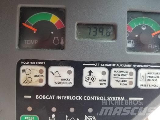 Bobcat S 150 Мини товарачи
