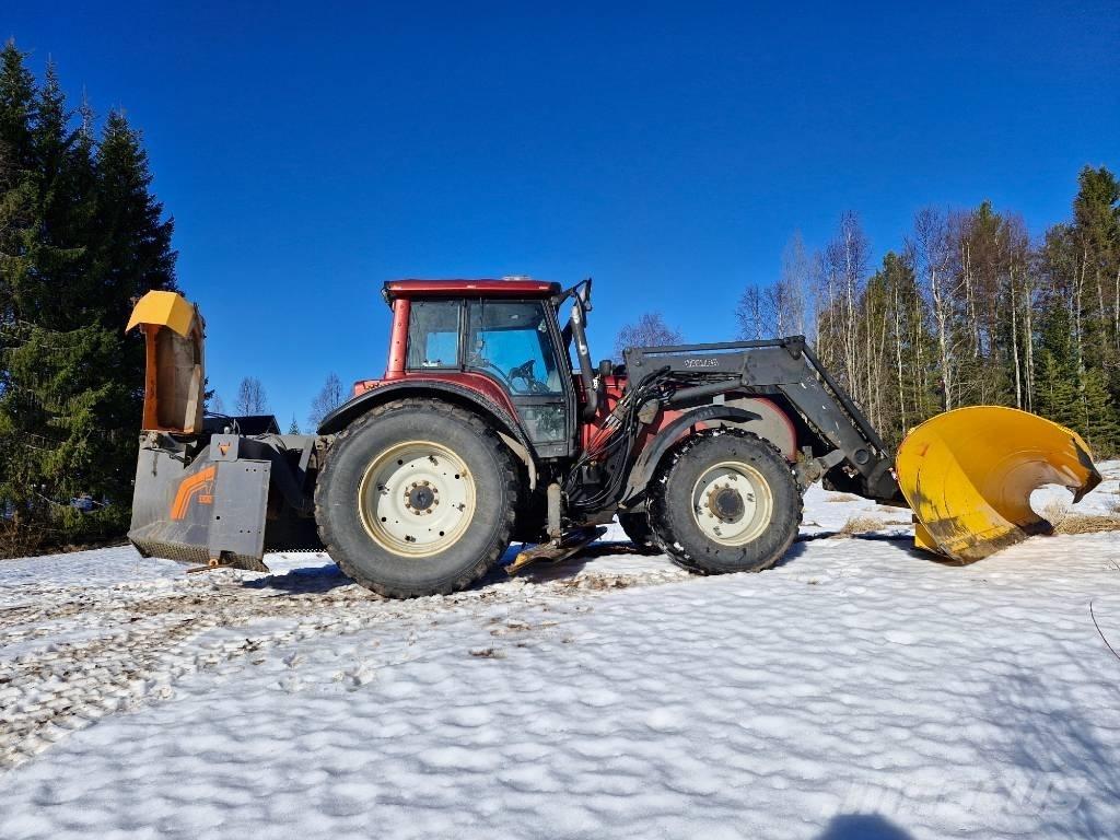 Valtra T 170 Трактори