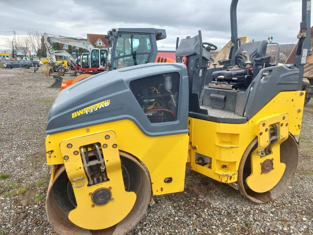 Bomag BW 135 AD-5 Двойни барабанни ролки
