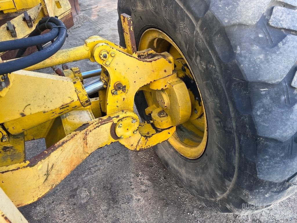 Champion 720 A VHP Грейдери