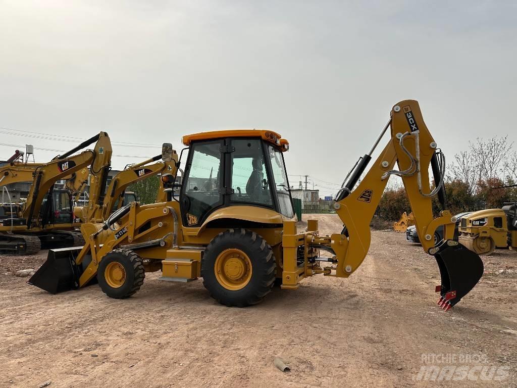 JCB 3CX Товарач със заден ексватор