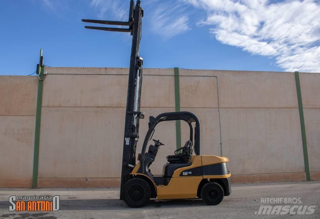 CAT DP 35 N Дизелови камиони