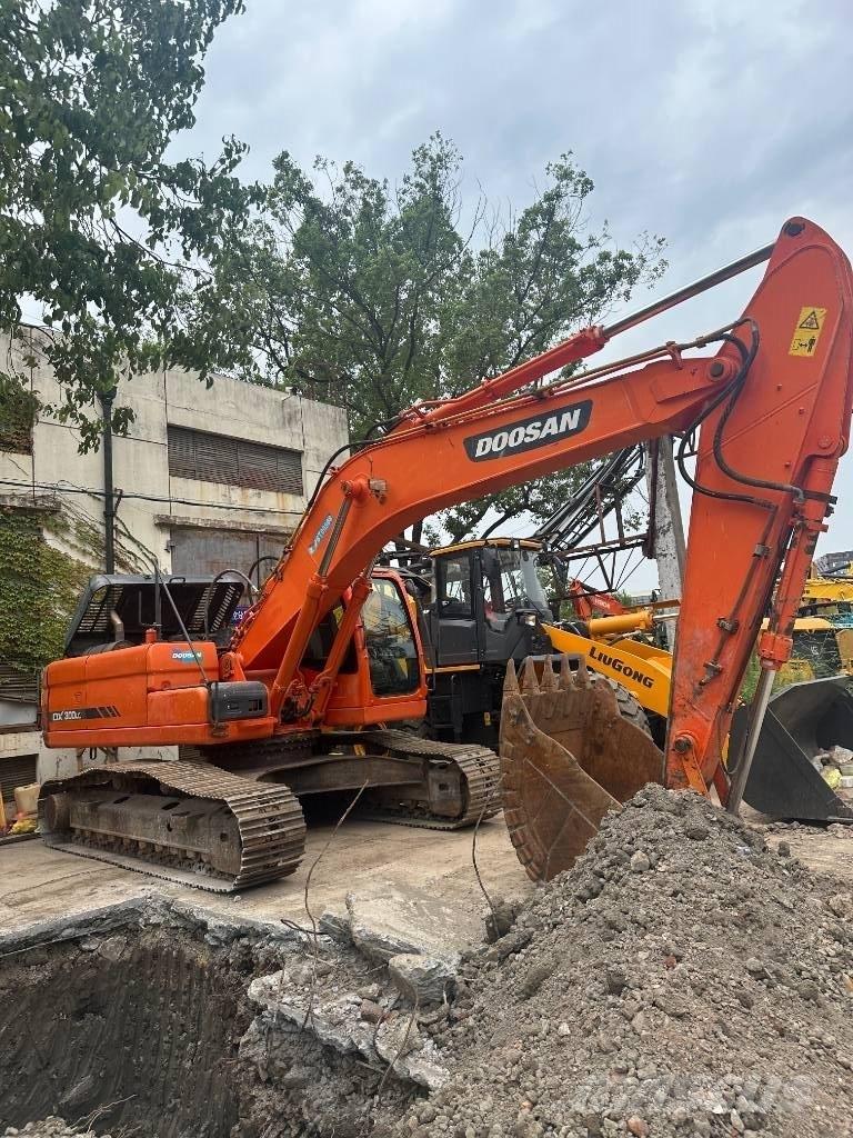 Doosan DX300 Верижен екскаватор