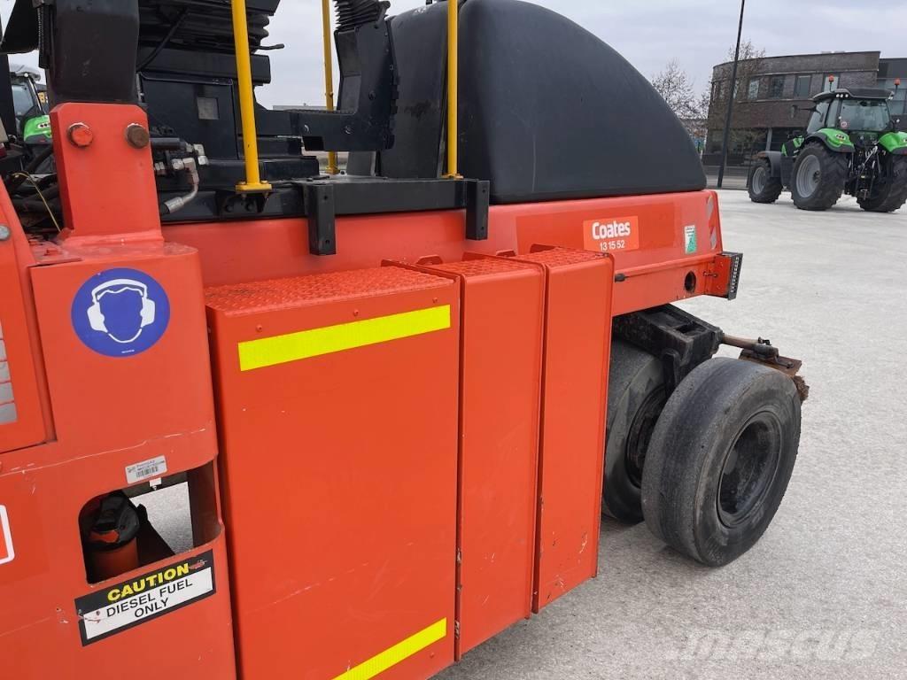 Dynapac CP 142 Пневматични гумени  ролки
