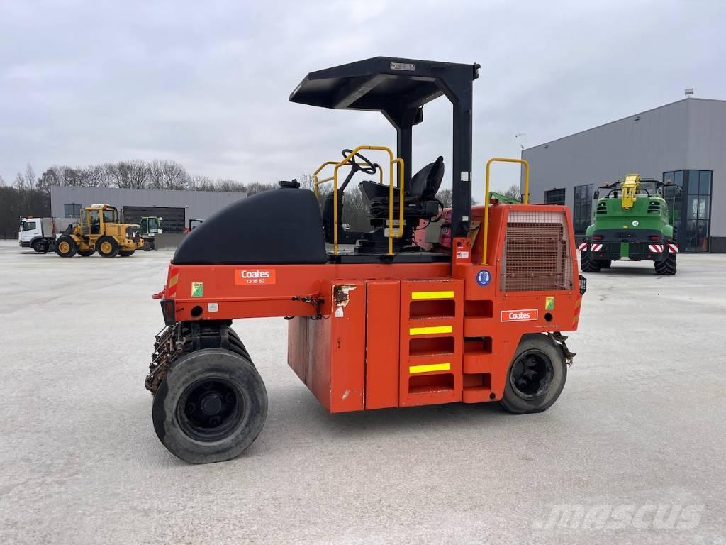 Dynapac CP 142 Пневматични гумени  ролки
