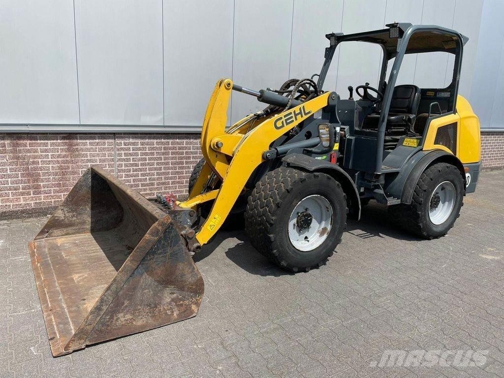 Gehl AL650 Колесни товарачи