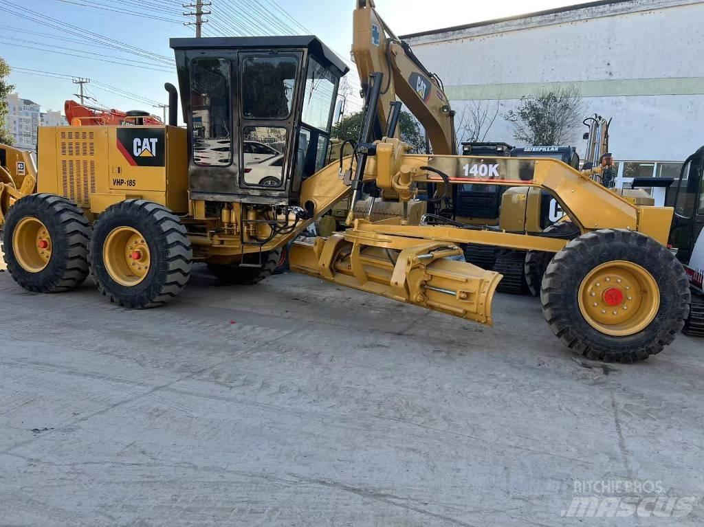 CAT 140K Грейдери