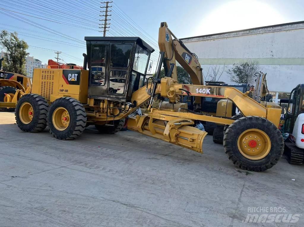 CAT 140K Грейдери