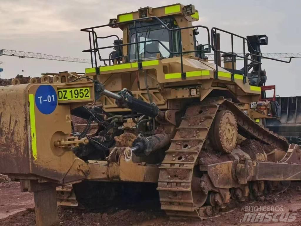 CAT D 11 R Верижни булдозери
