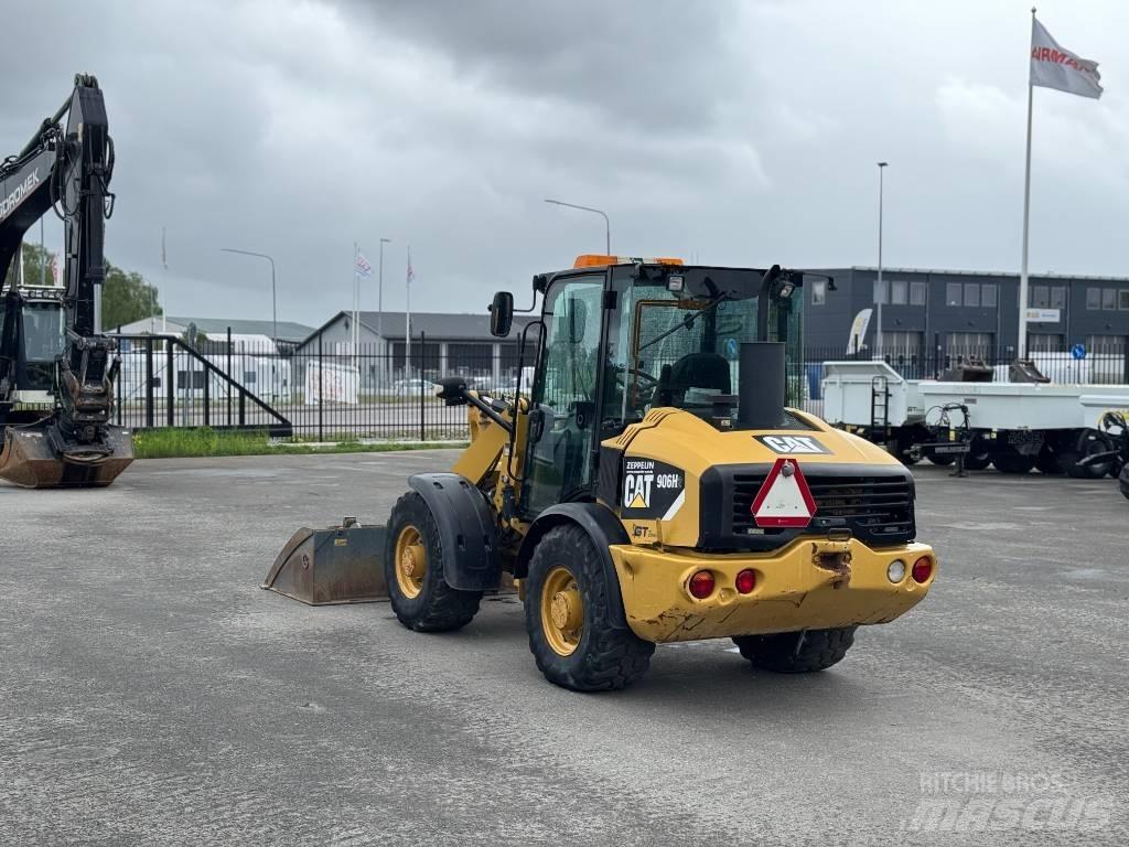 CAT 906 H Колесни товарачи