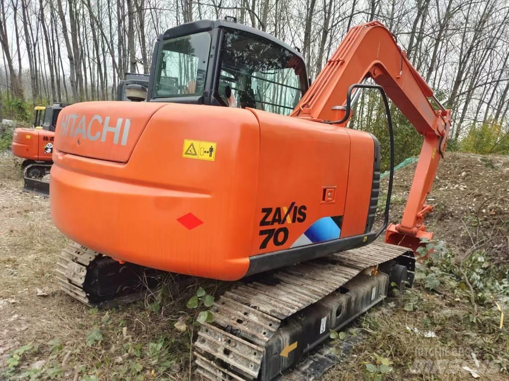 Hitachi ZX 70 Средни екскаватори 7т - 12т