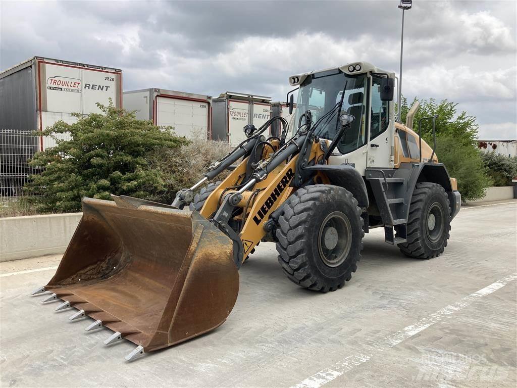 Liebherr L 526 Колесни товарачи